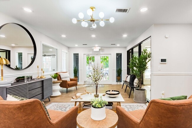 Photo - Shadowbluff Apartments