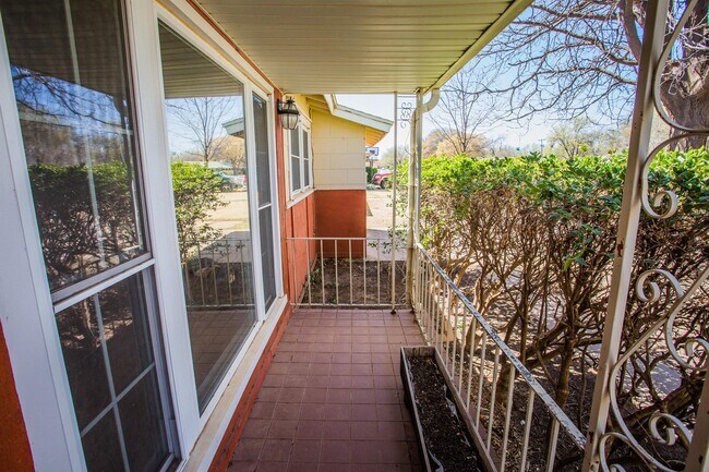 Photo - 4213 40th St