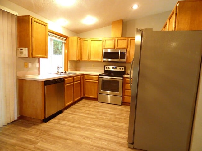 Photo - 3 bed Home in Keizer!