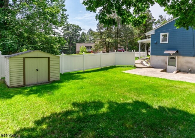 Photo - 80 White Meadow Rd