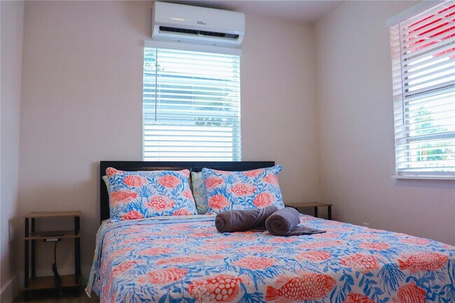Building Photo - 305 Phippen Waiters Rd Unit 1 Rental
