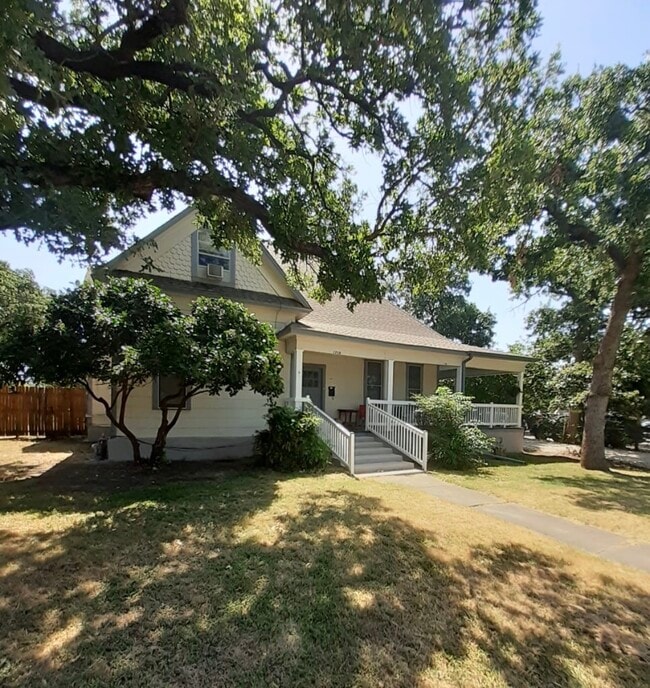 Building Photo - 1708-1710 Bolivar St Unit 1710 A