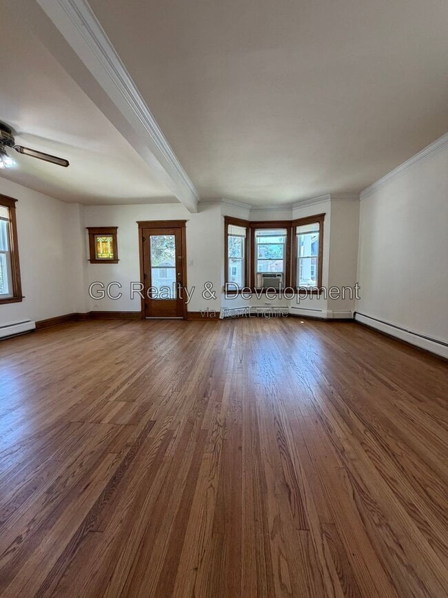Photo - 837 Thomas Ave