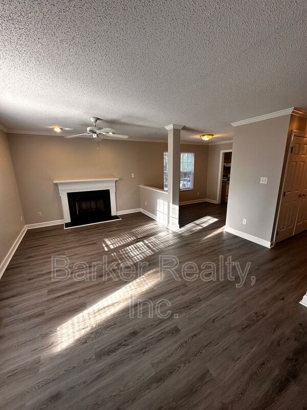 Photo - 705-102 Carolina Avenue