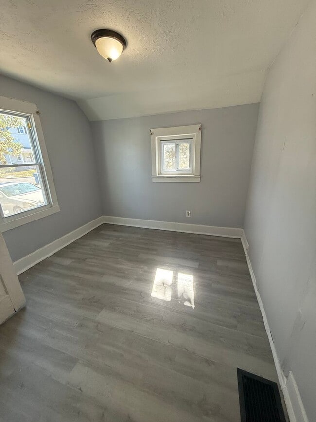 Photo - SECTION 8 and EDEN Accepted!! Newly Renova...