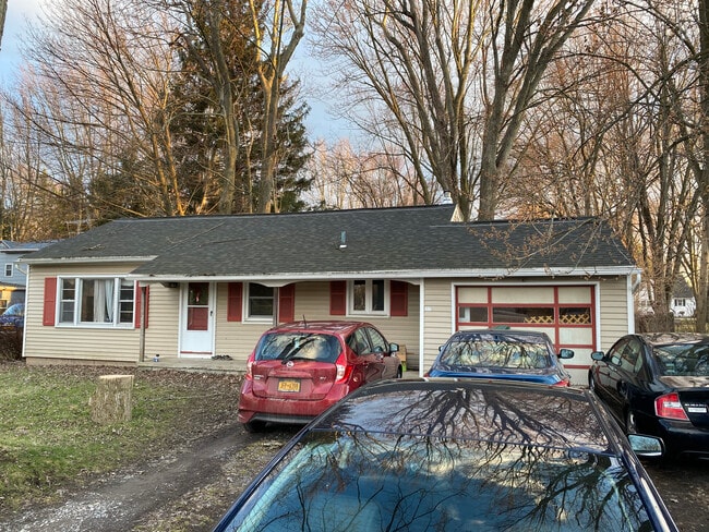 Building Photo - 33 Ballantyne Rd