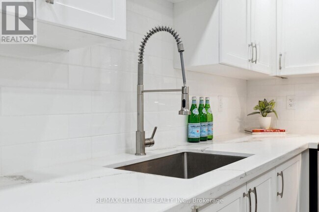 Photo - 437 Dorchester St