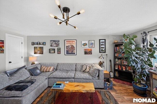 Photo - 4818 W 11th Ave