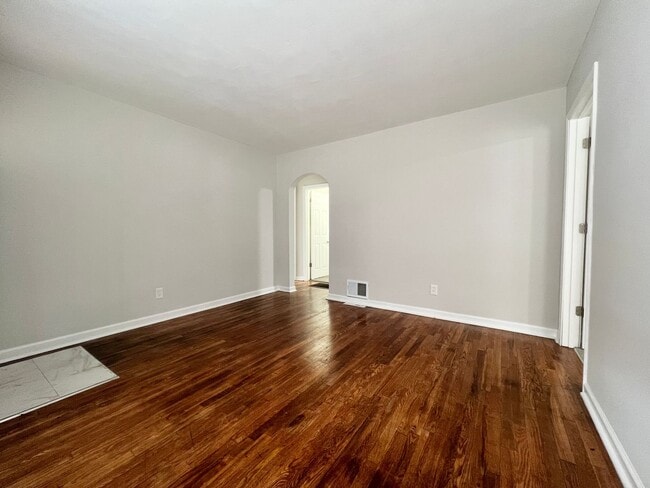 Photo - 1465 W Duchesne Dr