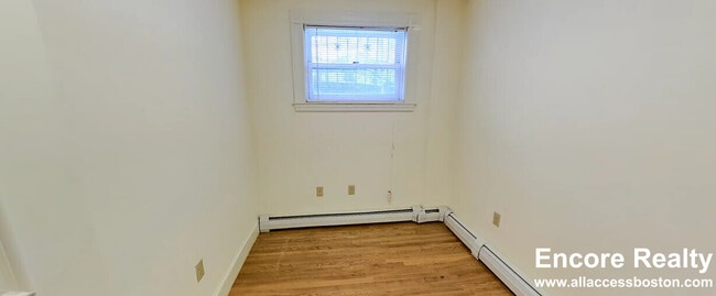 Photo - 170 Commonwealth Ave Unit #B