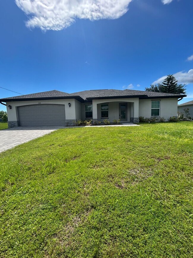 Photo - 4 Bedrooms 2 Baths Single-Family Home in C...