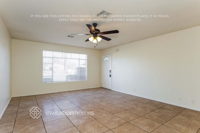 Photo - 3725 E Sheridan St