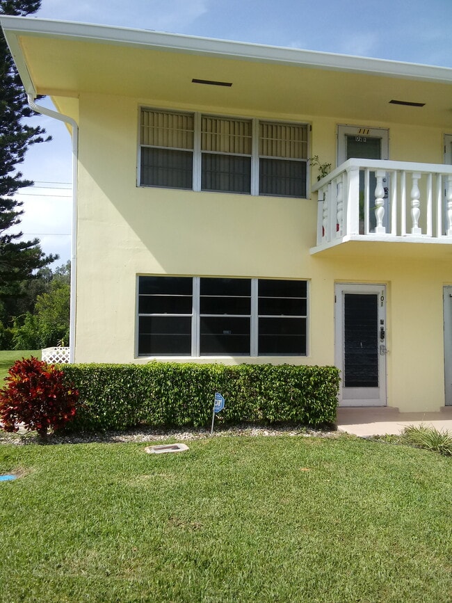 Building Photo - 111 Sussex F Unit 111 Rental