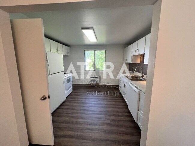 Photo - 461 Locust St Unit 2 2
