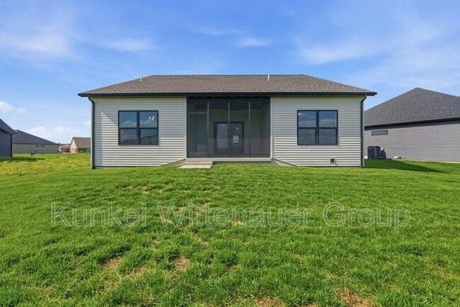 829 Bushwood Way