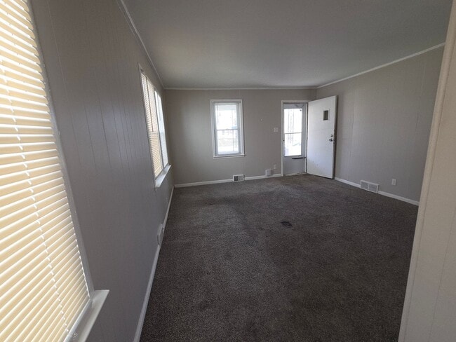 Photo - Cute 3 Bedroom Bungalow