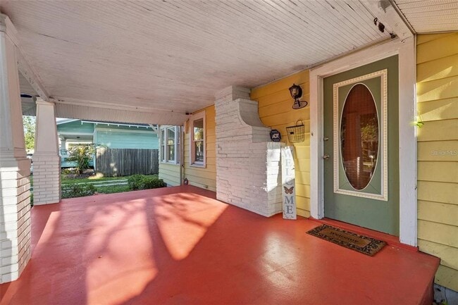 Photo - 910 E Hamilton Ave