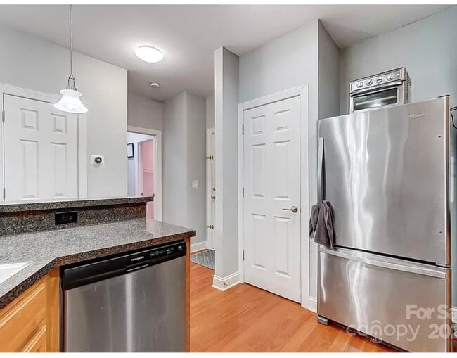 Photo - 6412 Park Pond Dr Unidad 1