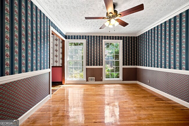 Photo - 965 Millbrook Ct