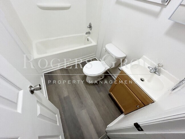 Photo - #450 - 412-414 Ridley St Duplex Unit 414 Ridley St