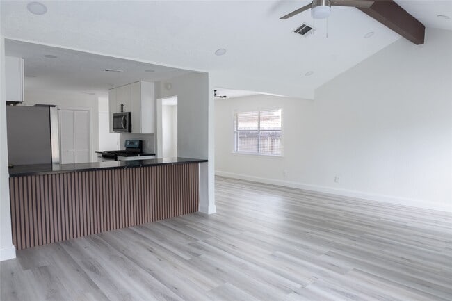 Photo - 609 Oak Harbor Dr