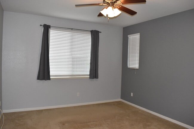 Photo - Lovely Southtown home located on a court close to Magnolia Park!