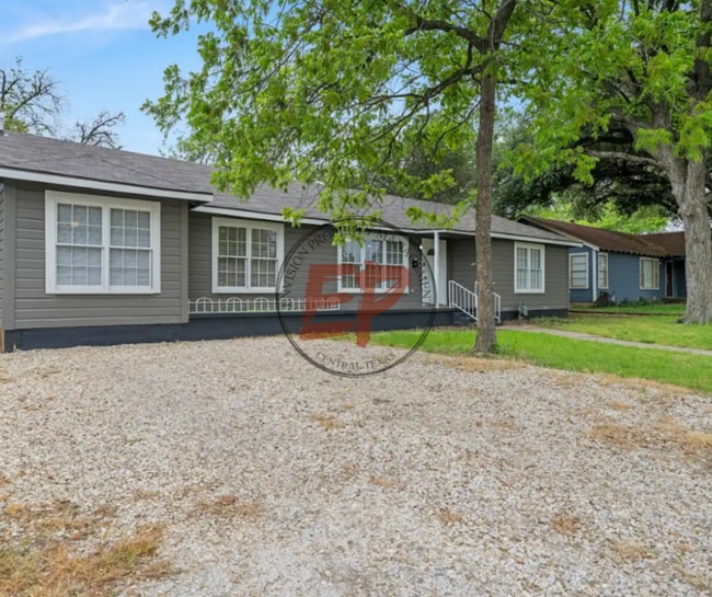 Photo - 3804 Parkwood St House