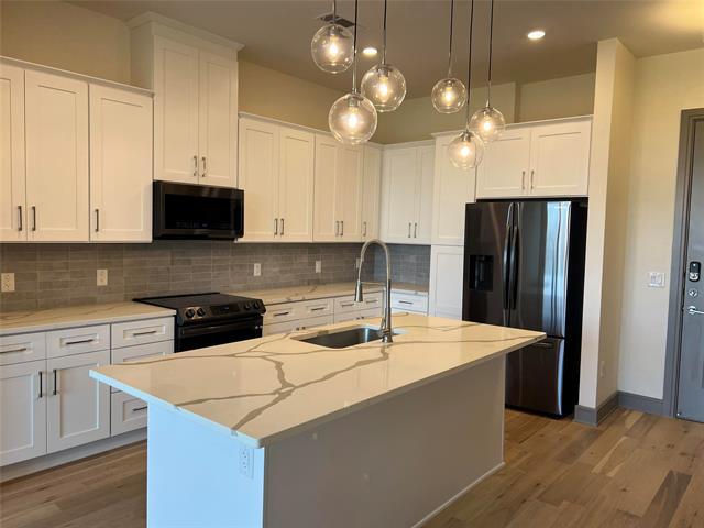 Building Photo - 2700 Old Denton Rd Unit 4440