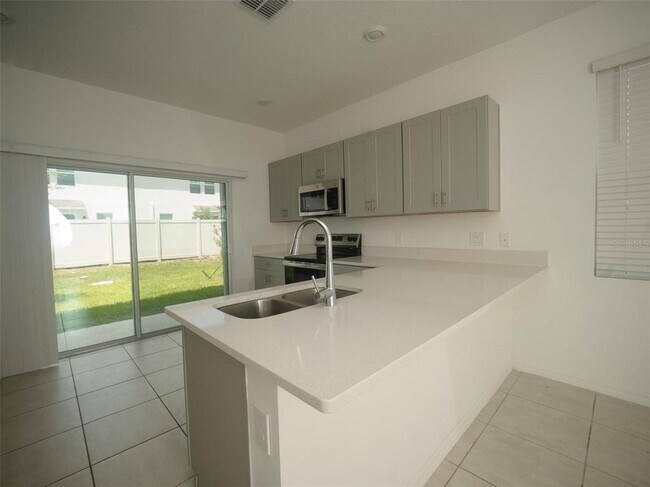 Photo - 3208 Skyline Lp