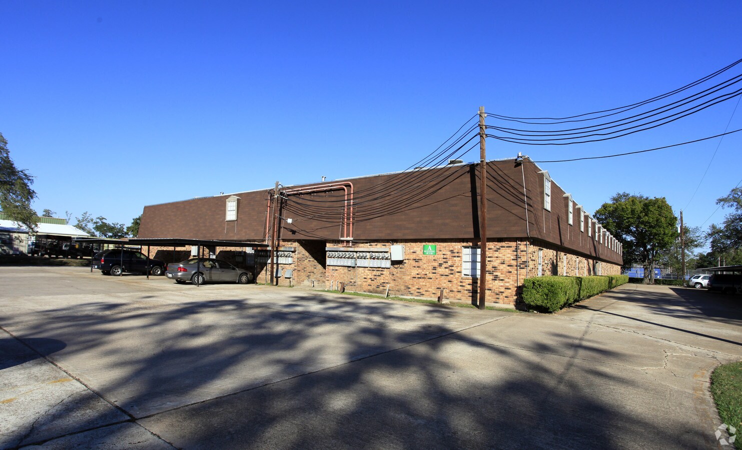 Olde Oaks Apartments - Olde Oaks Apartments