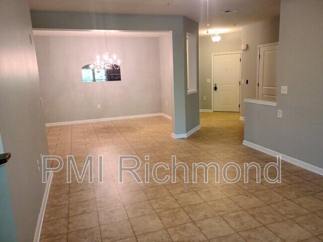 Photo - 1030 Westwood Village Way Unit 102