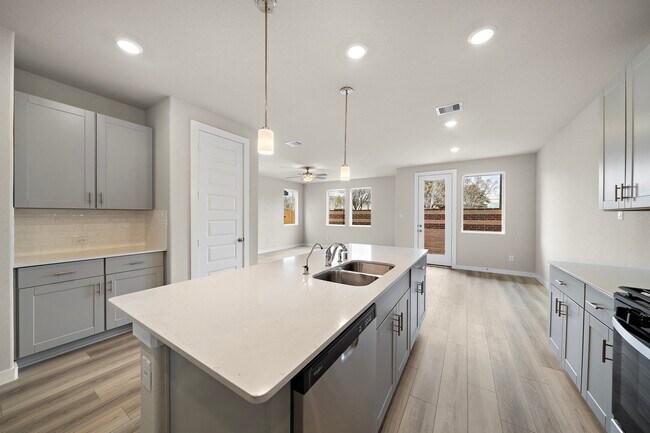 Photo - 9912 Storehouse Dr