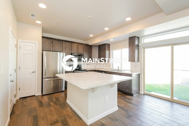 Photo - 3 Bedroom Pet-Friendly Home in Denver, CO with Main Street Renewal