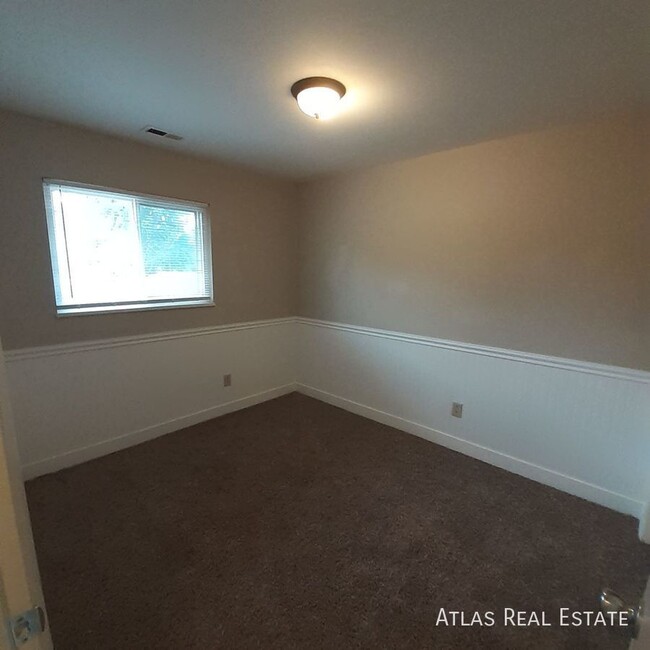 Photo - 1809 Eagle View Dr Apartment Unit 4
