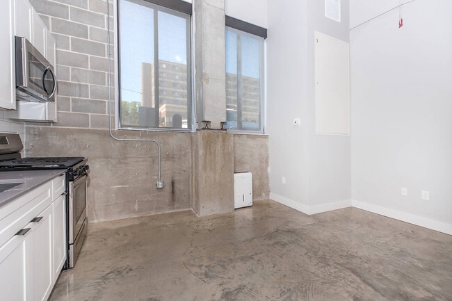 Photo - Residence at Discovery Square