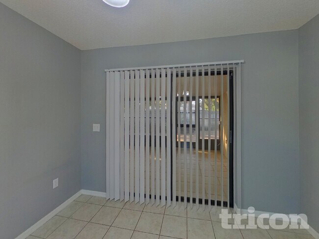 Photo - 2008 59th Cir S