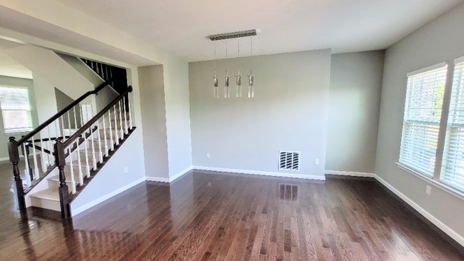 Photo - 9615 Union Park