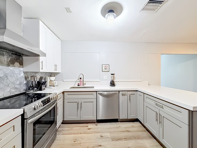 Photo - 7464 NW 16th St Unidad 7464 NW 16th St