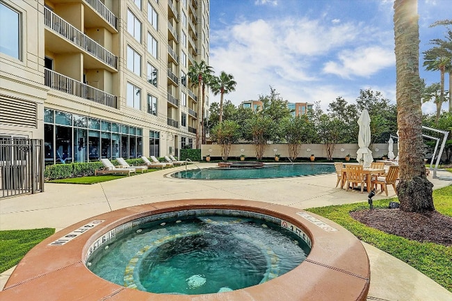 Photo - 3333 Allen Pkwy Unit 1004