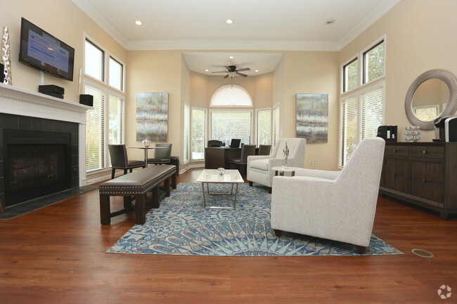 Photo - The Patrician at 444