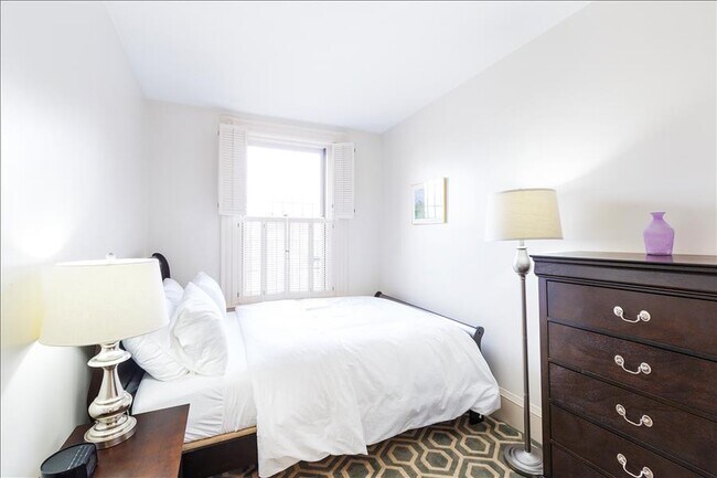 383 Commonwealth Ave Unit 3