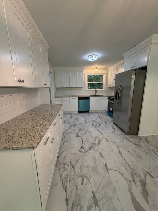 Photo - 1023 Deerfoot Dr