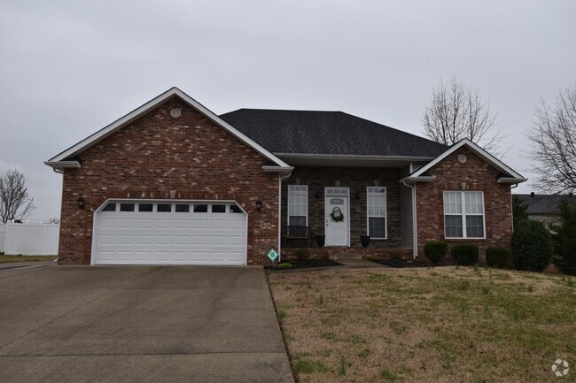 Building Photo - 3 Bedroom 2 Bath Home For Rent in Sango Area!