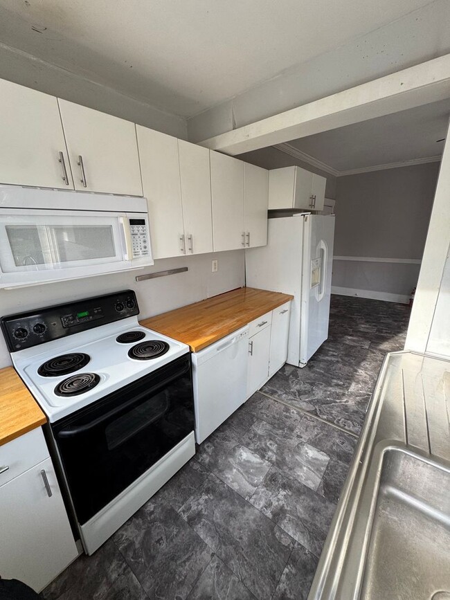 Photo - 529 Ohio River Blvd