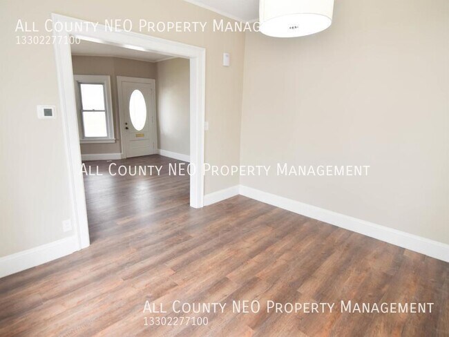 Photo - 1222 W Clifton Blvd