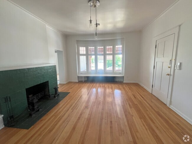 Building Photo - 1127 E S Temple St Unit 2 Rental