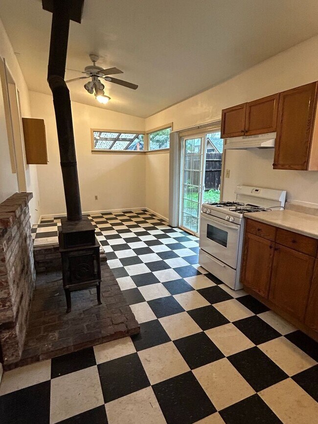 1823 Mulberry St Unidad 1 - Front House