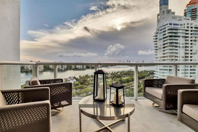 Photo - 100 South Pointe Dr Unit CA1102