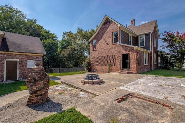 Photo - 1201 W 35th St