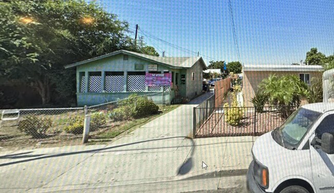 5127 1/2 Clara Street, street view - 5127 Clara St House